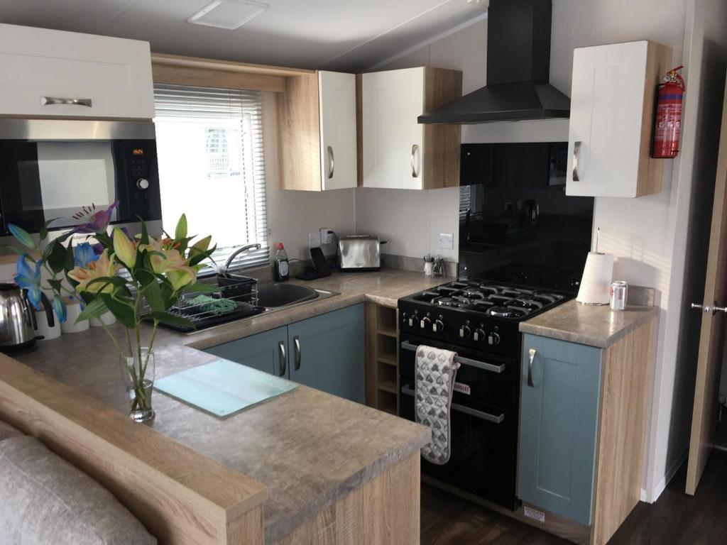 Swan View Haven, Littlesea Hotel Wyke Regis Екстериор снимка